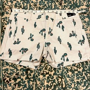 NWT Ladies’ Cactus Print Shorts